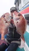 ４月２４日　活きエビ・テンヤ真鯛船　釣果